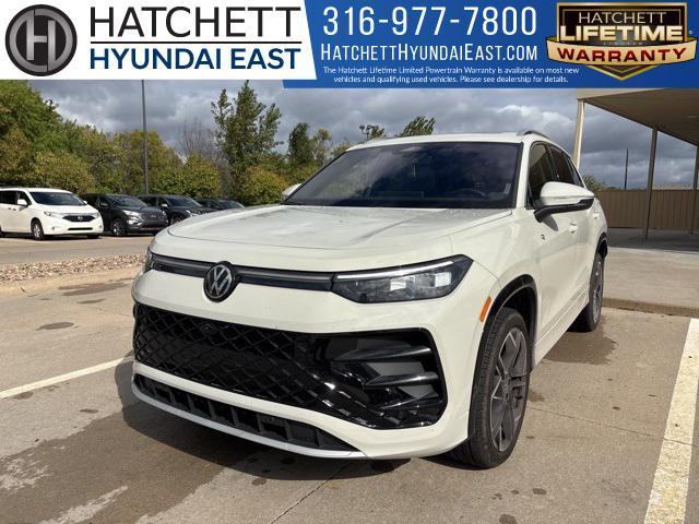 used 2025 Volkswagen Tiguan car, priced at $37,998