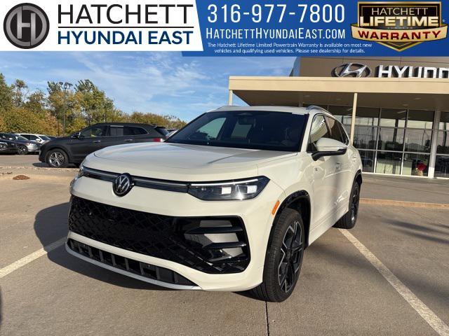 used 2025 Volkswagen Tiguan car, priced at $37,998