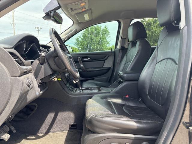 used 2015 Chevrolet Traverse car, priced at $8,998