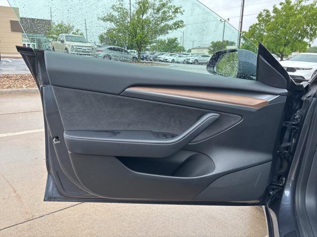 used 2022 Tesla Model 3 car, priced at $27,998