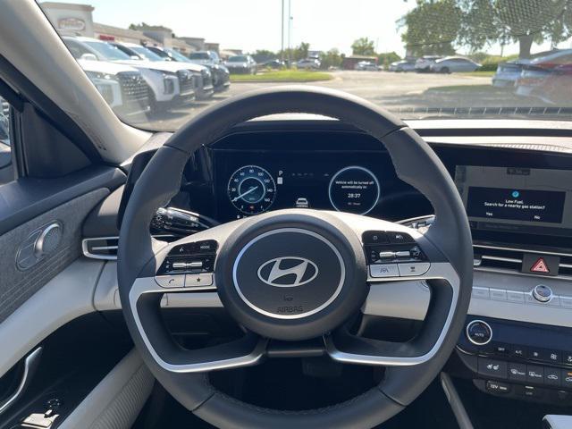 new 2025 Hyundai Elantra car, priced at $31,435