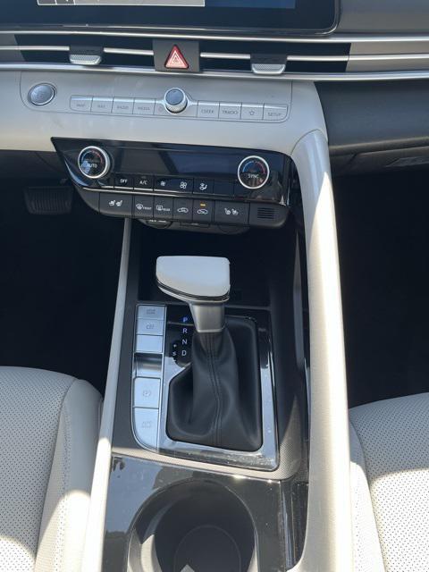 new 2025 Hyundai Elantra car, priced at $31,435