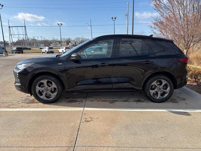 used 2023 Ford Escape car, priced at $24,998