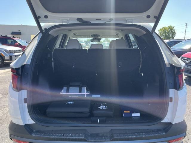 new 2025 Hyundai Tucson car, priced at $33,160