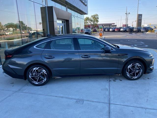 new 2024 Hyundai Sonata car, priced at $31,600