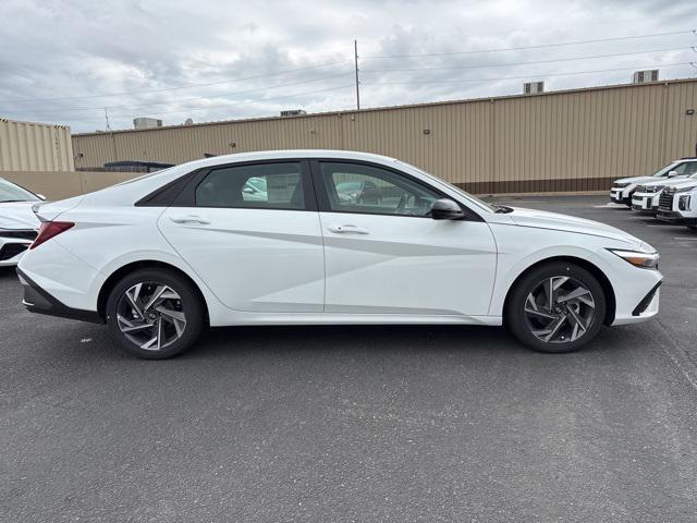new 2025 Hyundai Elantra car, priced at $25,375