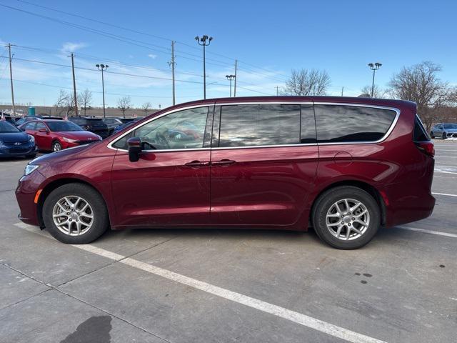 used 2023 Chrysler Pacifica car, priced at $23,998