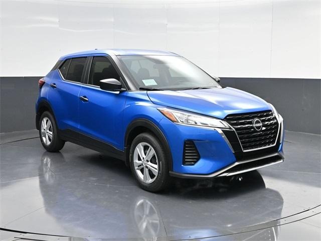 new 2025 Nissan Kicks Play car, priced at $23,179