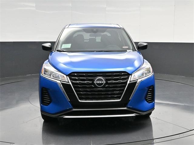 new 2025 Nissan Kicks Play car, priced at $23,179