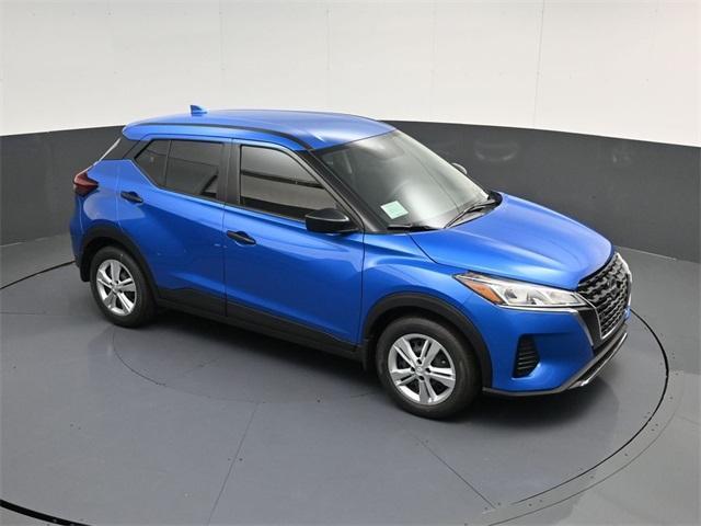 new 2025 Nissan Kicks Play car, priced at $23,179