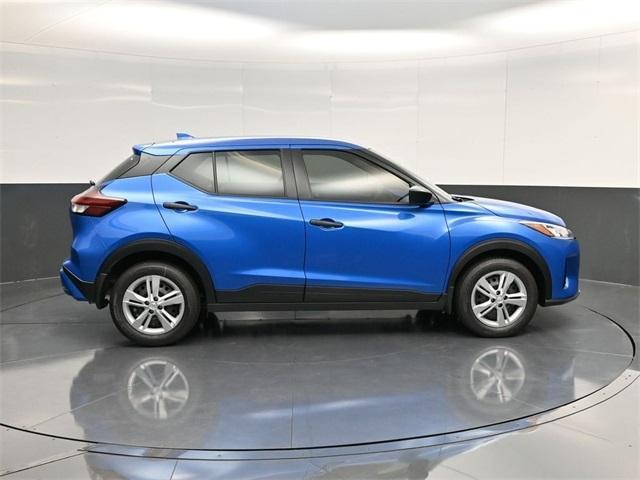 new 2025 Nissan Kicks Play car, priced at $23,020