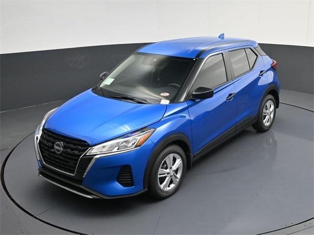 new 2025 Nissan Kicks Play car, priced at $23,020