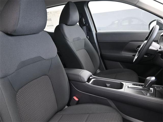 new 2025 Nissan Kicks car, priced at $23,281