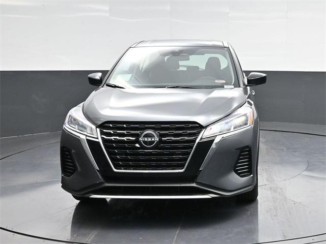 new 2025 Nissan Kicks Play car, priced at $22,661