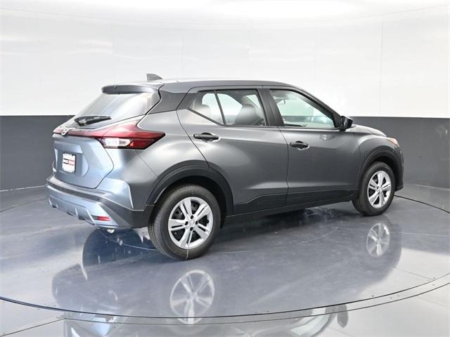 new 2025 Nissan Kicks Play car, priced at $22,661