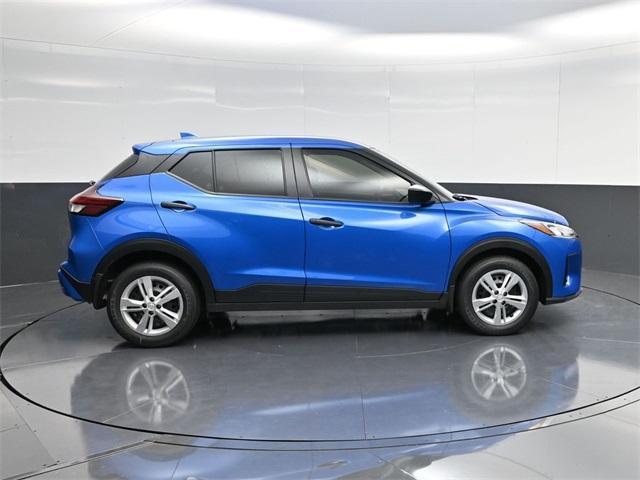 new 2025 Nissan Kicks Play car, priced at $23,580