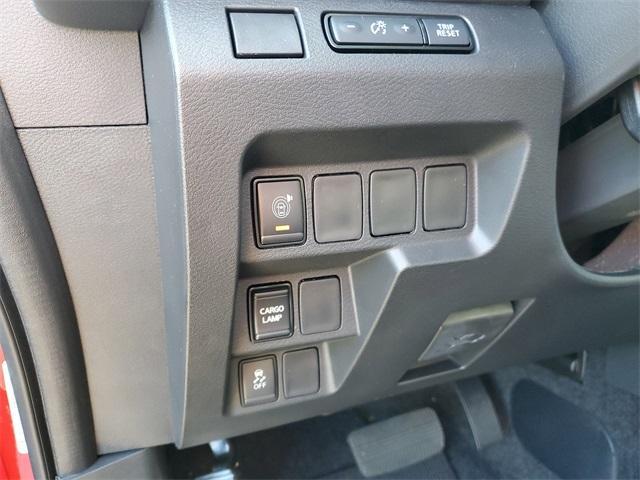 new 2025 Nissan Frontier car