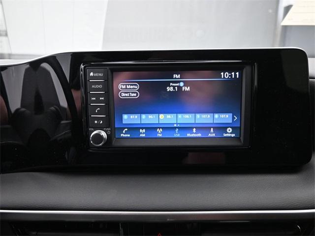 new 2025 Nissan Kicks car, priced at $25,065