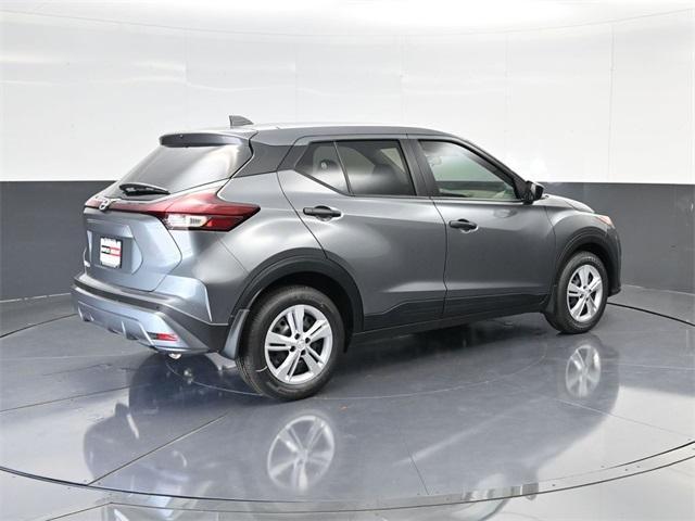 new 2025 Nissan Kicks Play car, priced at $23,179
