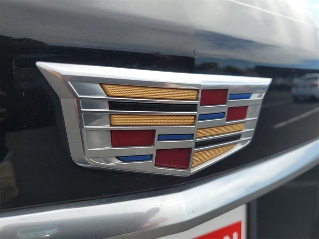 used 2023 Cadillac XT5 car, priced at $30,000