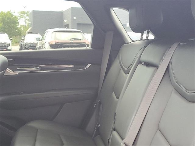 used 2023 Cadillac XT5 car, priced at $30,000