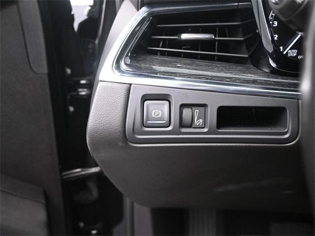 used 2023 Cadillac XT5 car, priced at $26,000