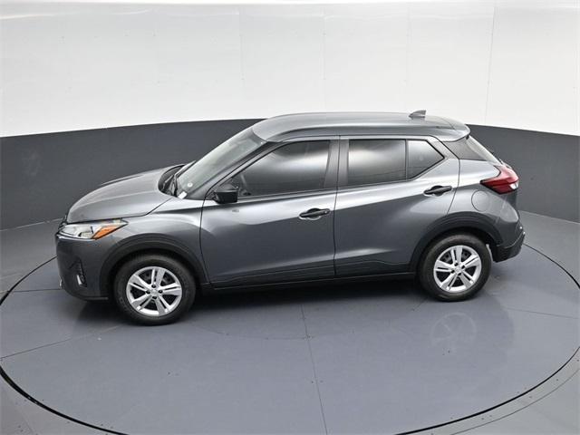 new 2025 Nissan Kicks Play car, priced at $22,661