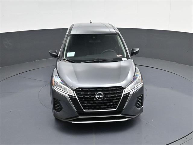 new 2025 Nissan Kicks Play car, priced at $22,661
