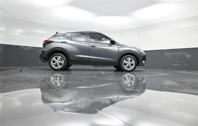 new 2025 Nissan Kicks Play car, priced at $22,661