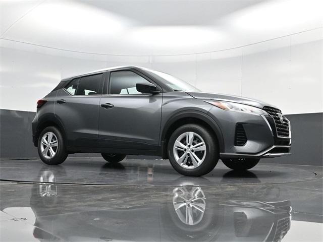 new 2025 Nissan Kicks Play car, priced at $23,760