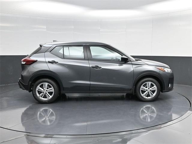 new 2025 Nissan Kicks Play car, priced at $23,760