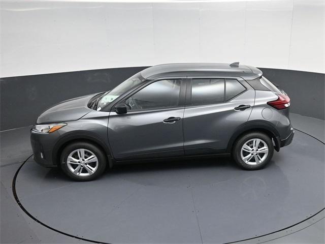 new 2025 Nissan Kicks Play car, priced at $23,760