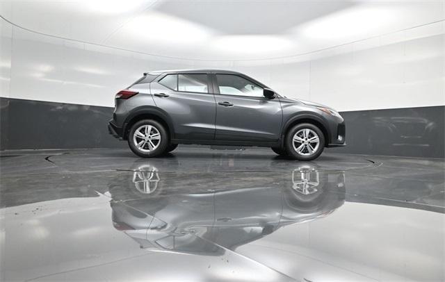 new 2025 Nissan Kicks Play car, priced at $23,760