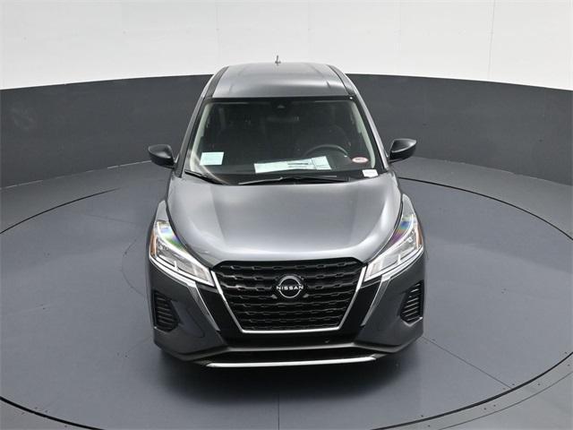 new 2025 Nissan Kicks Play car, priced at $23,760