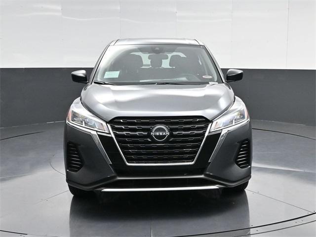 new 2025 Nissan Kicks Play car, priced at $23,760