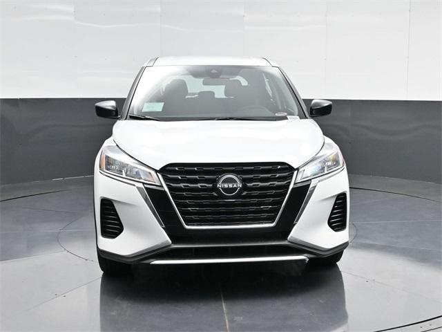 new 2025 Nissan Kicks Play car, priced at $22,795