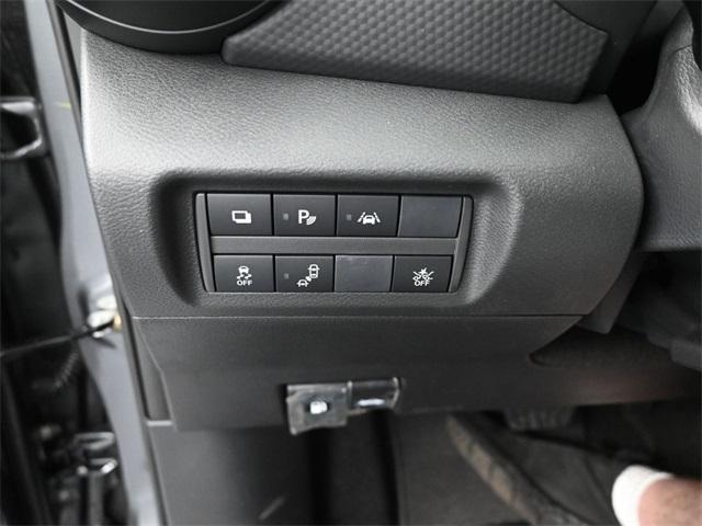 new 2025 Nissan Kicks Play car, priced at $23,179