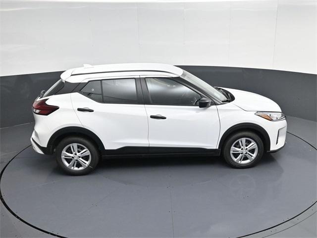 new 2025 Nissan Kicks Play car, priced at $22,661