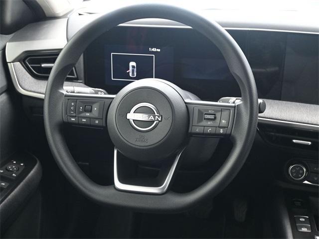 new 2025 Nissan Kicks car, priced at $26,510
