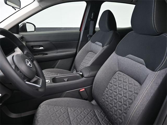 new 2025 Nissan Kicks car, priced at $26,510
