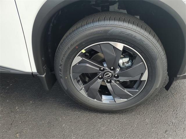 new 2025 Nissan Rogue car, priced at $32,450