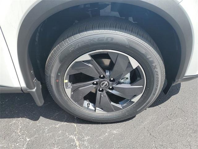 new 2025 Nissan Rogue car, priced at $31,062