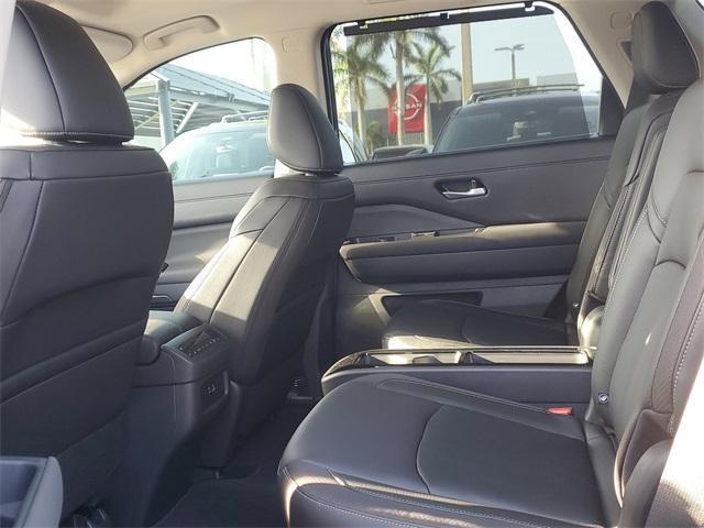 new 2025 Nissan Pathfinder car, priced at $49,555