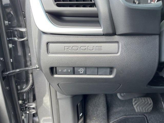 new 2025 Nissan Rogue car, priced at $30,076