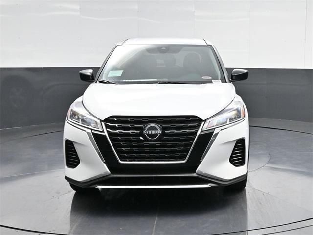 new 2025 Nissan Kicks Play car, priced at $23,179