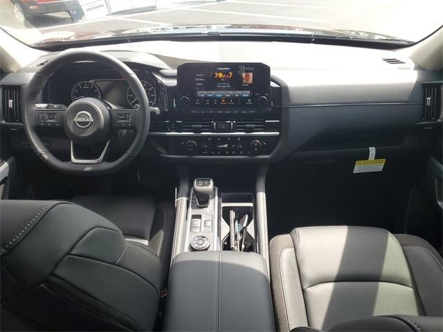 new 2025 Nissan Pathfinder car, priced at $44,628