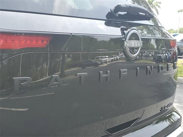 new 2025 Nissan Pathfinder car, priced at $44,628