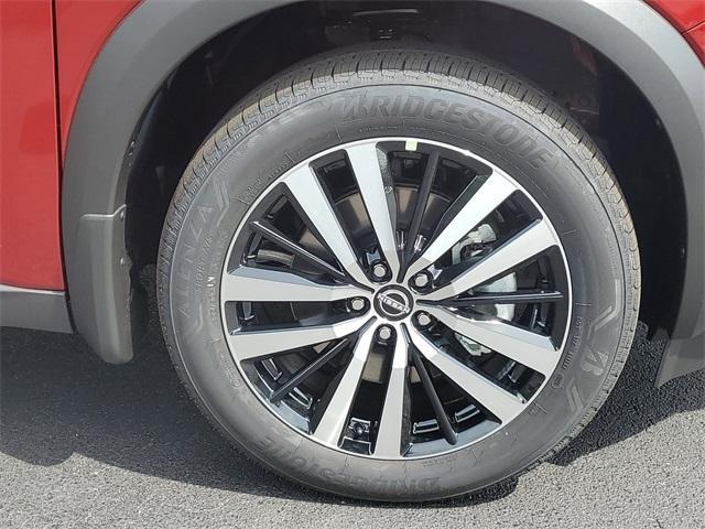 new 2025 Nissan Pathfinder car, priced at $48,622