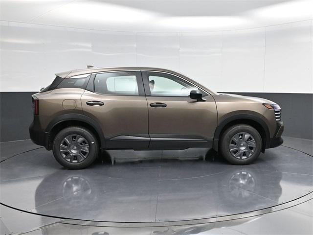 new 2025 Nissan Kicks car, priced at $23,442