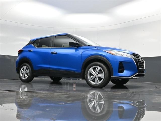 new 2025 Nissan Kicks Play car, priced at $23,179